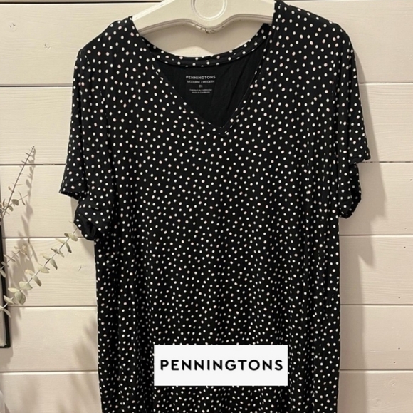 🌟3 For $30🌟 Modern Fit V-neck T-shirt- 2X - Picture 2 of 6